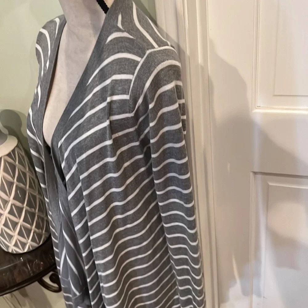 Bajee Collection open Sweater - Picture 6 of 12